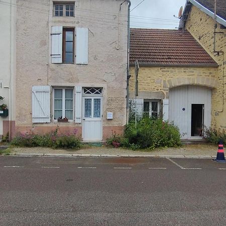 Gite Meuble 6 Personnes 2 Etoiles Haute Cote D'Or Proche Des Merveilles Touristiques Saint-Marc-sur-Seine Exterior photo
